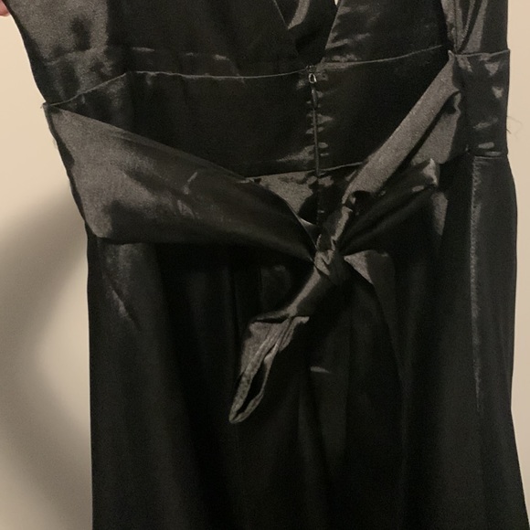 Black V Neck Cocktail Dress - Picture 4 of 5